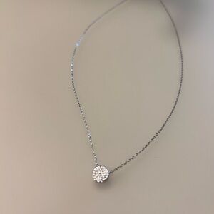 Elegant Silver Pendant Necklace